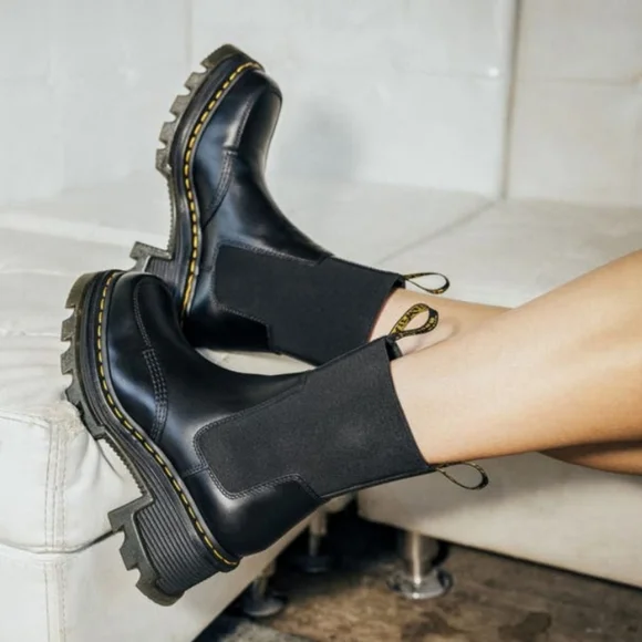 Dr. Martens Corran Chelsea Boot - Picture 5 of 8